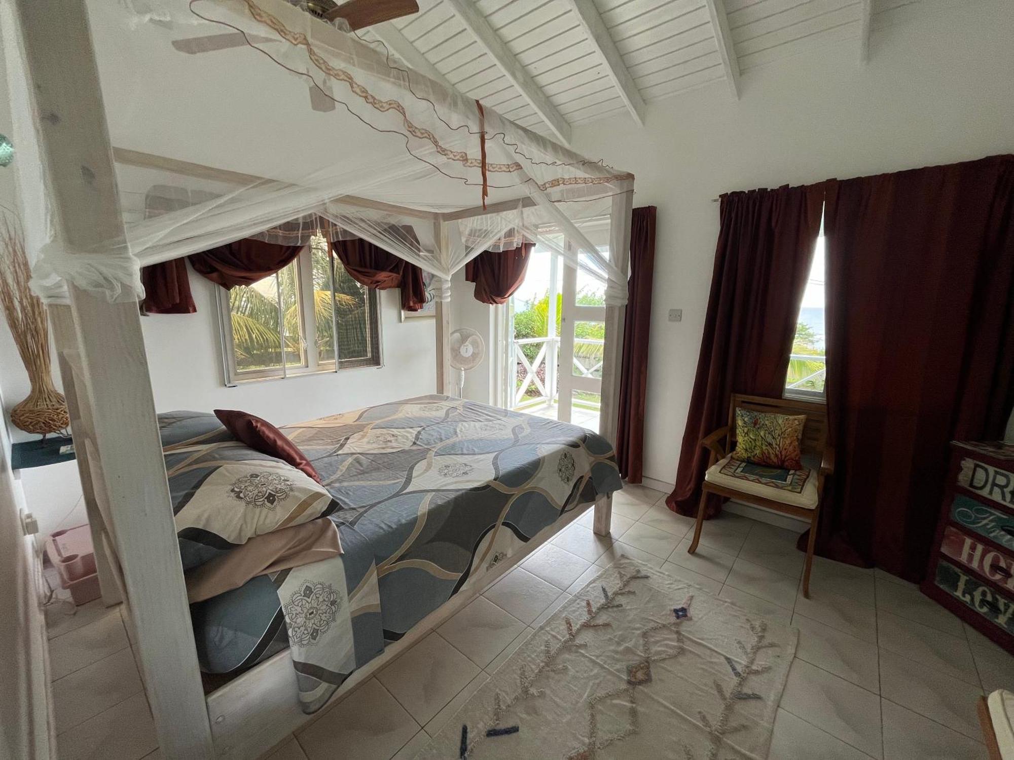 Waves Villa Guesthouse Кингстаун Экстерьер фото