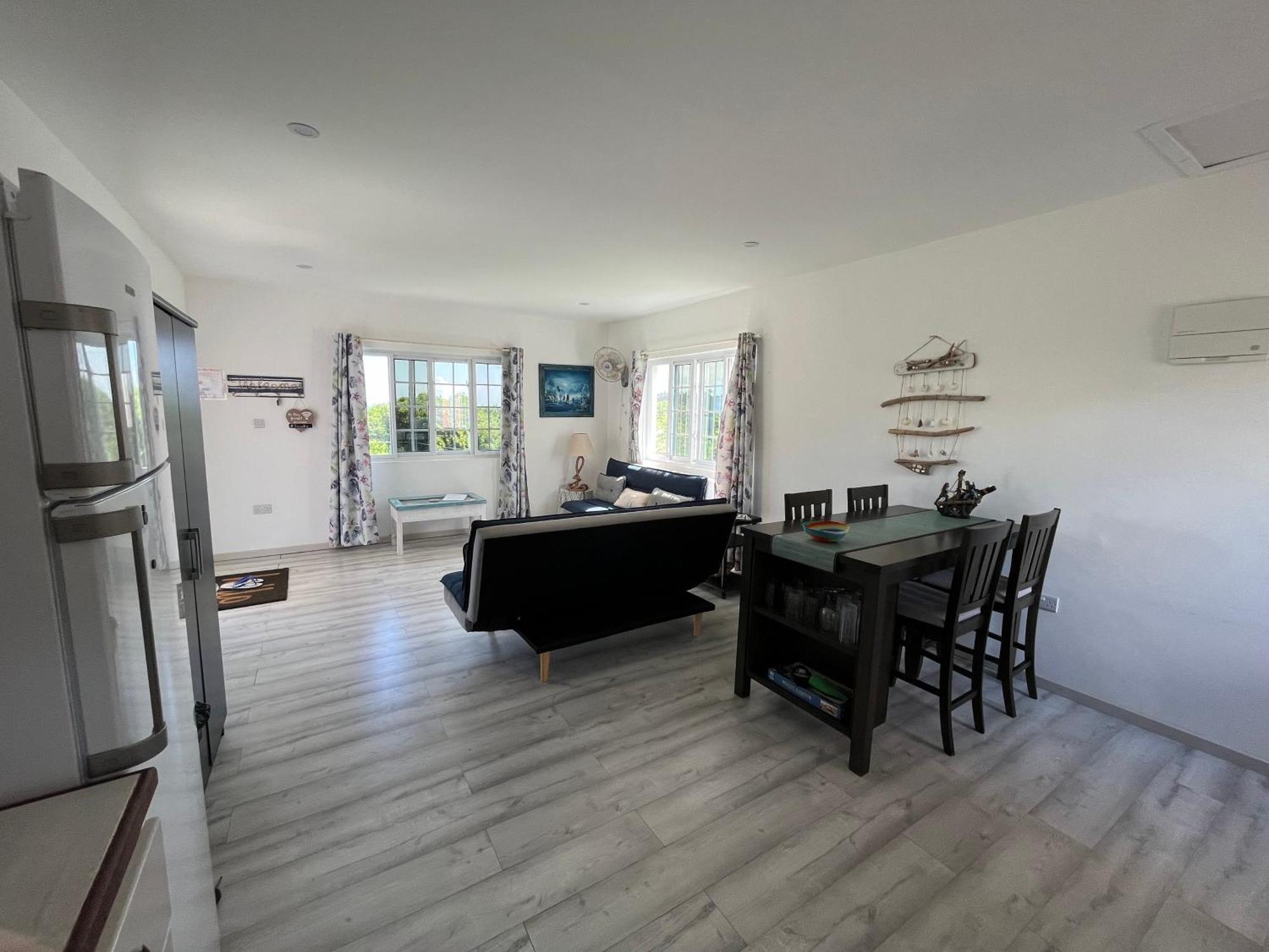 Waves Villa Guesthouse Кингстаун Экстерьер фото